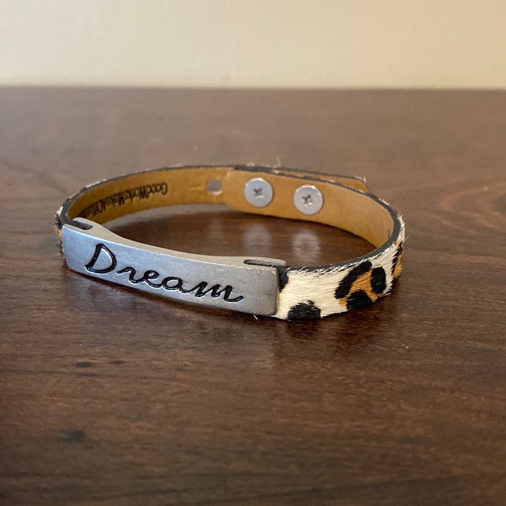Good Works Animal Print bracelet w/ID plate Dream